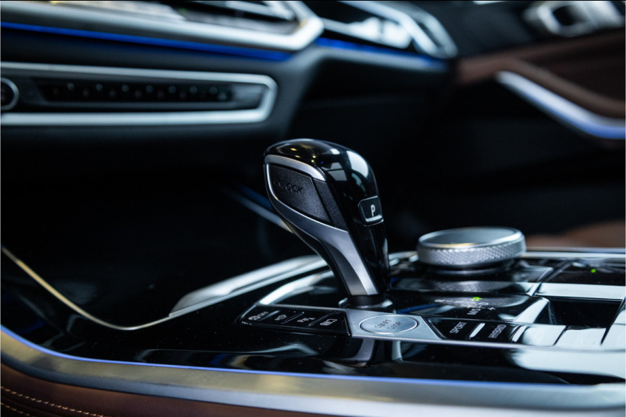 BMW X5 xDrive45e Executive - Panorama | Luchtvering | Memory | 360 Camera | M Sport Interieur