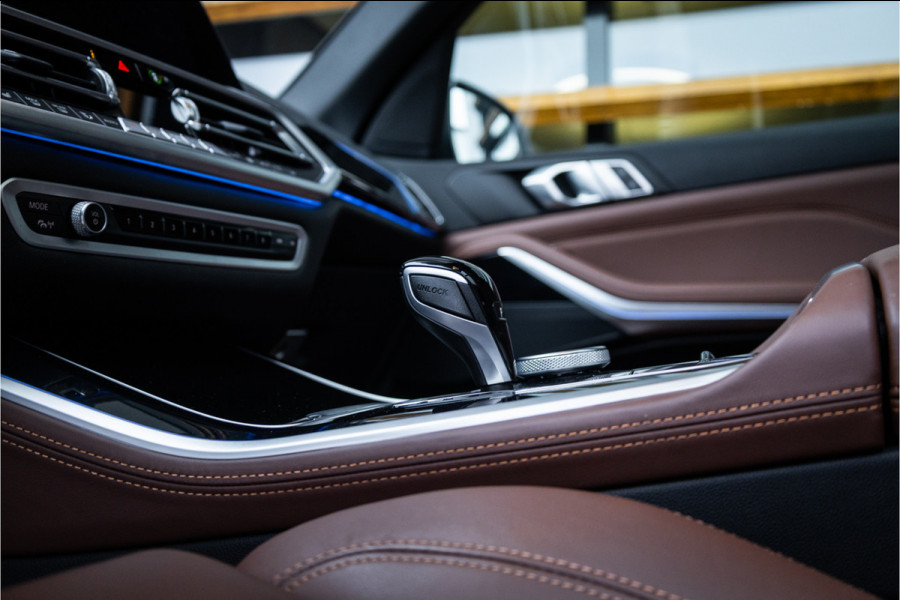BMW X5 xDrive45e Executive - Panorama | Luchtvering | Memory | 360 Camera | M Sport Interieur
