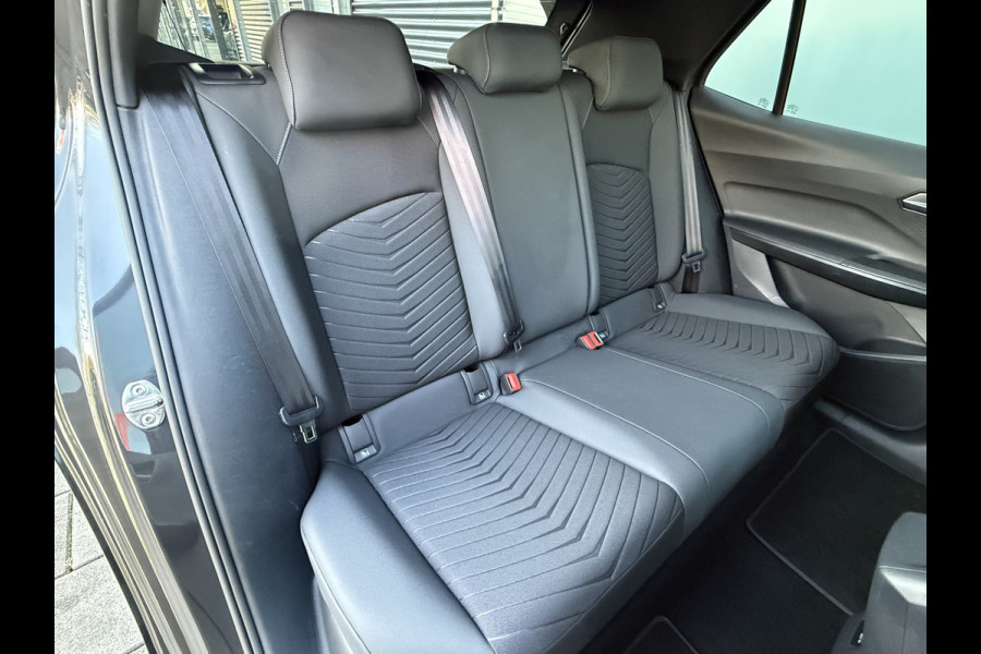 CUPRA Born BWJ 2022 | SOH 92,4% BUS Adrenaline 204PK 62 kWh | PANO DAK | CAMERA A | 19'' LMV | STOELVERW | NAVI | CLIMA | CARPLAY |