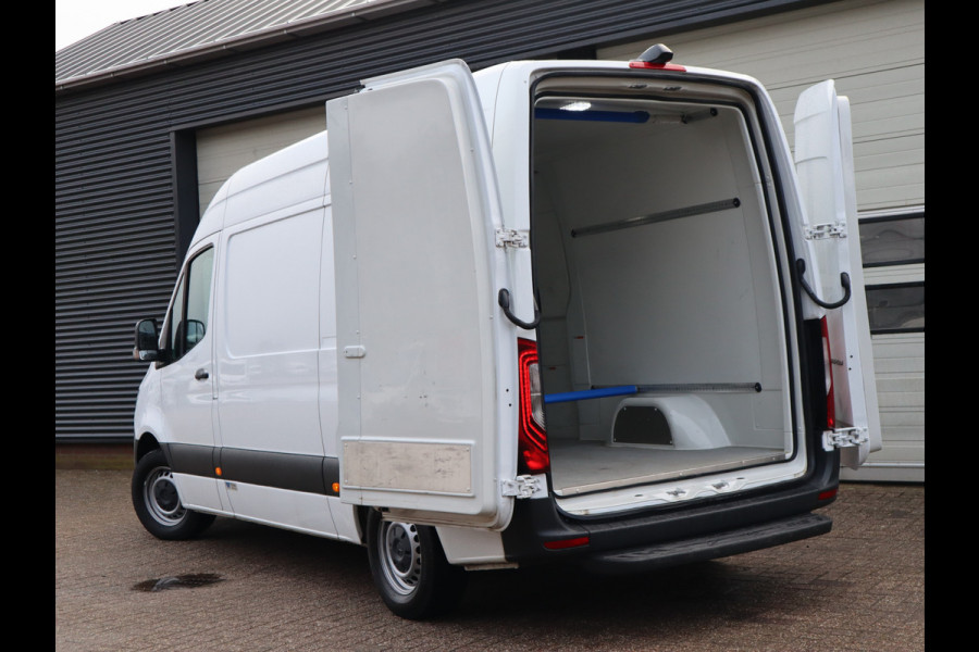 Mercedes-Benz Sprinter 315 CDI Automaat L2H2 RWD - Koelwagen Koeling - LED - MBUX