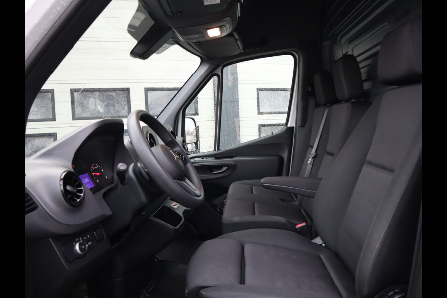 Mercedes-Benz Sprinter 315 CDI Automaat L2H2 RWD - Koelwagen Koeling - LED - MBUX