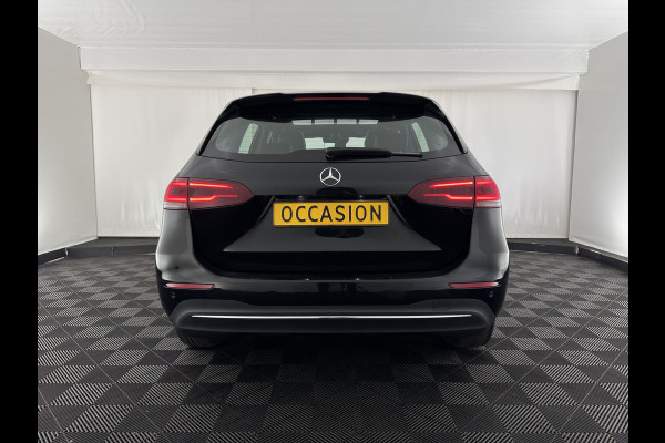 Mercedes-Benz B-Klasse 180d Launch Edition Premium Plus Aut. *PANO | LEATHER-FABRIC | FULL-LED | WIDESCREEN-DIGI-COCKPIT | CAMERA | COMFORT-SEATS | NAVI-FULLMAP | ECC | PDC | CRUISE | 17''ALU*