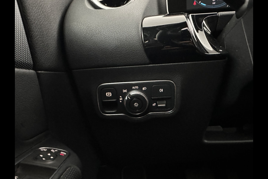 Mercedes-Benz B-Klasse 180d Launch Edition Premium Plus Aut. *PANO | LEATHER-FABRIC | FULL-LED | WIDESCREEN-DIGI-COCKPIT | CAMERA | COMFORT-SEATS | NAVI-FULLMAP | ECC | PDC | CRUISE | 17''ALU*