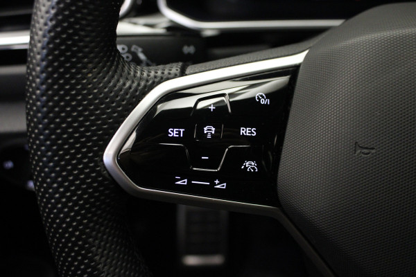 Volkswagen T-Roc 1.0 TSI R-Line Business+ |Camera|Navi|