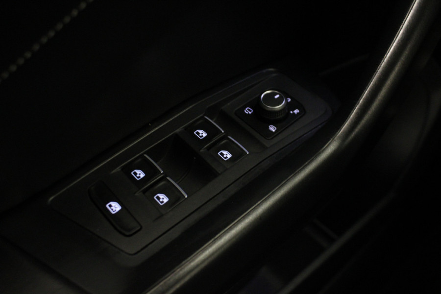 Volkswagen T-Roc 1.0 TSI R-Line Business+ |Camera|Navi|