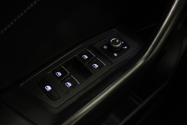 Volkswagen T-Roc 1.0 TSI R-Line Business+ |Camera|Navi|