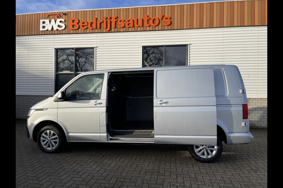 Volkswagen Transporter 2.0 TDI 150pk DSG automaat L2H1 28 / vaste prijs rijklaar € 24.950 ex btw / lease vanaf € 408 / airco / cruise / navi / euro 6 / bpm vrij / dubbele schuifdeur !