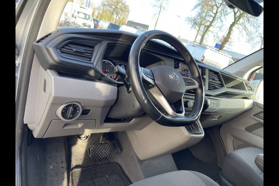Volkswagen Transporter 2.0 TDI 150pk DSG automaat L2H1 28 / vaste prijs rijklaar € 24.950 ex btw / lease vanaf € 408 / airco / cruise / navi / euro 6 / bpm vrij / dubbele schuifdeur !