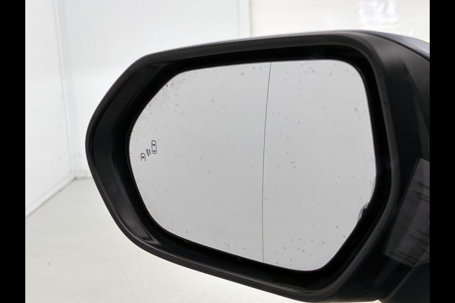 Toyota Corolla 1.8 Hybrid Executive Sedan / Leder / Navigatie / Xenon / Pdc.V+A / Airco-ecc./ Radio multimedia / Apk 03-2027