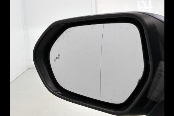 Toyota Corolla 1.8 Hybrid Executive Sedan / Leder / Navigatie / Xenon / Pdc.V+A / Airco-ecc./ Radio multimedia / Apk 03-2027