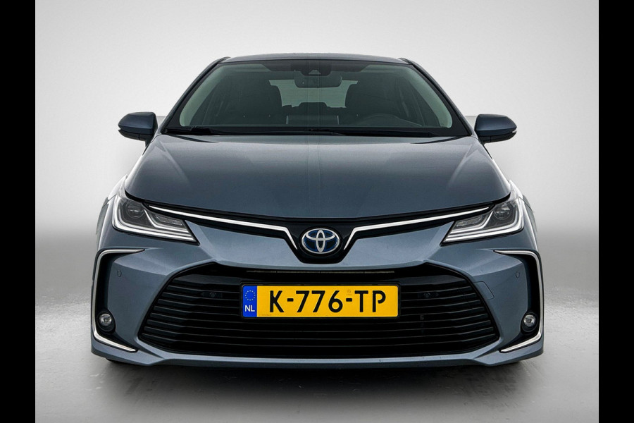 Toyota Corolla 1.8 Hybrid Executive Sedan / Leder / Navigatie / Xenon / Pdc.V+A / Airco-ecc./ Radio multimedia / Apk 03-2027