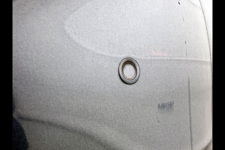 Toyota Corolla 1.8 Hybrid Executive Sedan / Leder / Navigatie / Xenon / Pdc.V+A / Airco-ecc./ Radio multimedia / Apk 03-2027