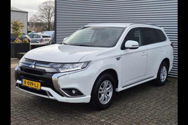 Mitsubishi Outlander 2.4 PHEV Pure Trekhaak Navi