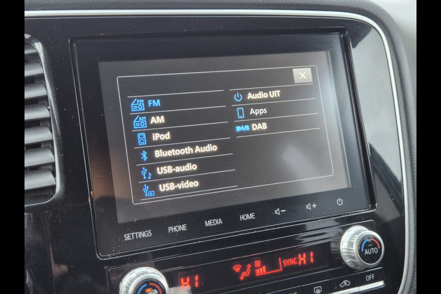 Mitsubishi Outlander 2.4 PHEV Pure Trekhaak Navi