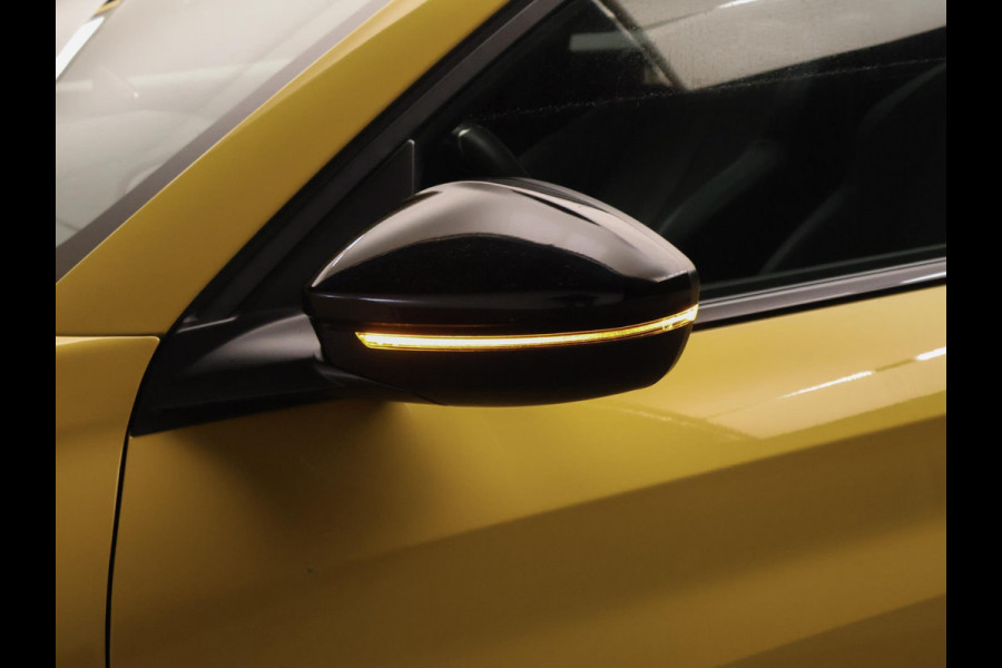 Peugeot 208 1.2 PureTech GT-line Sport (APPLE CARPLAY,NAVI,CAMERA,DIGITAL COCKPIT,CLIMATE,CRUISE,GETINT,SPORTSTOELEN,LM VELGEN)