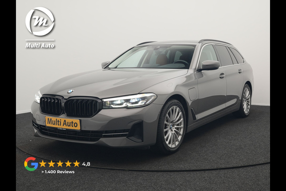 BMW 5 Serie Touring 530e Sportline Plug In Hybrid 293pk Dealer O.H Bernina Grau Metallic PHEV | Trekhaak Afn. | M Sportstuur | Camera | Lederen Sportstoelen Verwarmd | Cruise Control | BMW LED | Hifi Sound | Apple Carplay | Navigatie | Virtual | DAB |