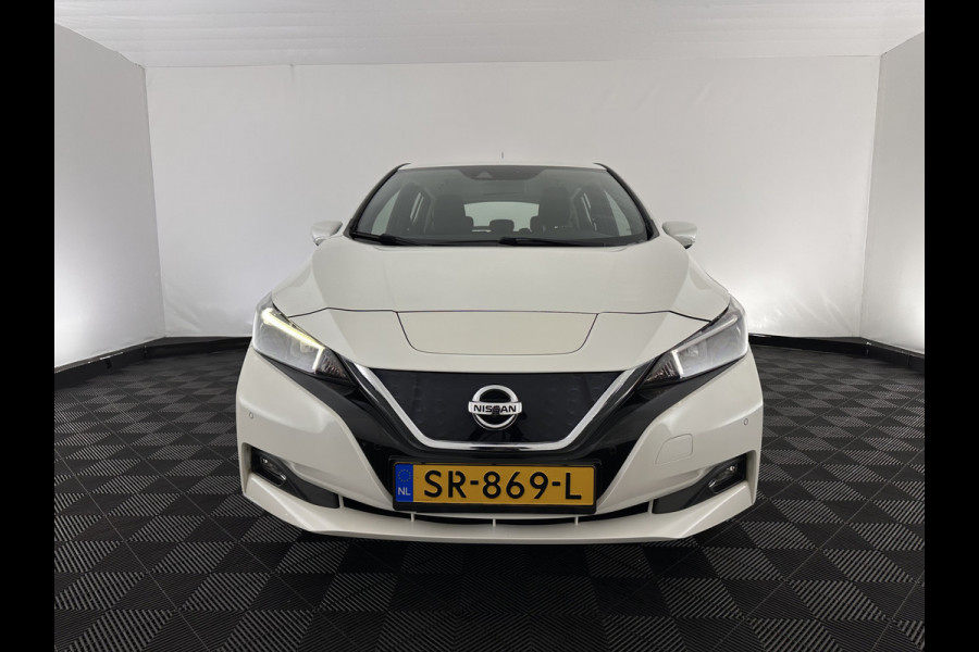 Nissan Leaf Acenta 40 kWh (INCL.BTW) Aut. *ADAPTIVE-CRUISE | KEYLESS | TOP-VIEW | NAVI-FULLMAP | BLIND-SPOT | DAB+ | COMFORTSEATS | DIGI-COCKPIT | PRIVACY-GLASS | 17"ALU*