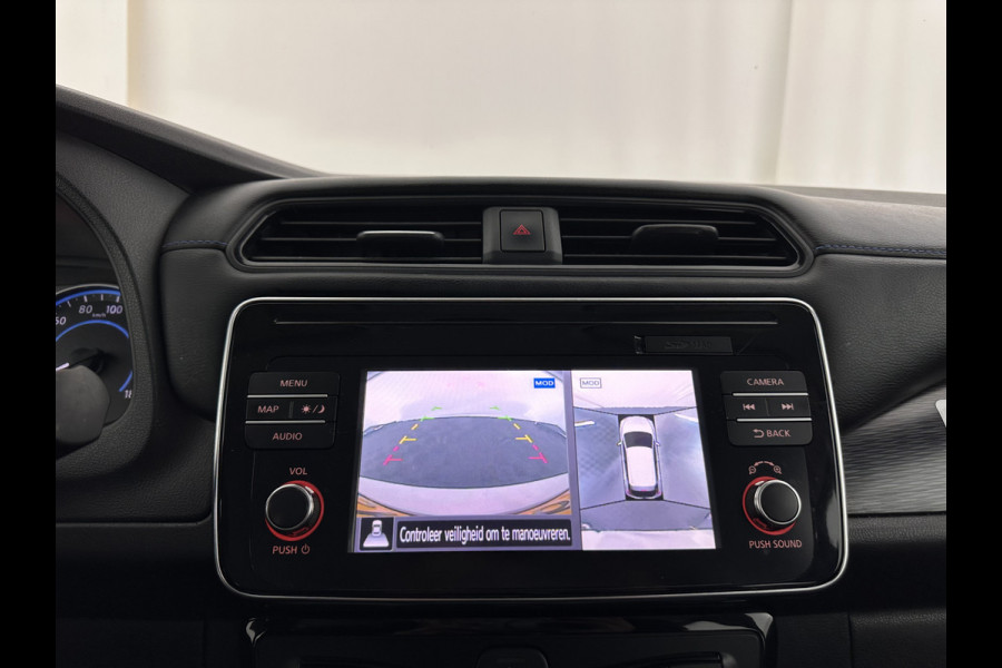 Nissan Leaf Acenta 40 kWh (INCL.BTW) Aut. *ADAPTIVE-CRUISE | KEYLESS | TOP-VIEW | NAVI-FULLMAP | BLIND-SPOT | DAB+ | COMFORTSEATS | DIGI-COCKPIT | PRIVACY-GLASS | 17"ALU*