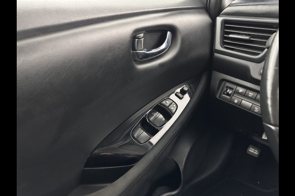 Nissan Leaf Acenta 40 kWh (INCL.BTW) Aut. *ADAPTIVE-CRUISE | KEYLESS | TOP-VIEW | NAVI-FULLMAP | BLIND-SPOT | DAB+ | COMFORTSEATS | DIGI-COCKPIT | PRIVACY-GLASS | 17"ALU*