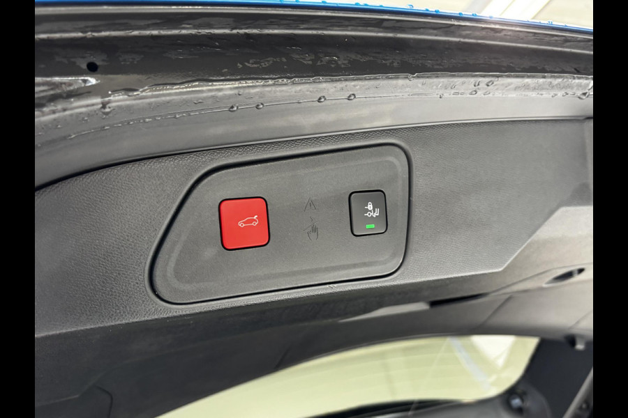 Peugeot 3008 1.2 PureTech GT Alcantara | Stoelverwarming | Navigatie | Elektrische achterklep | Dodehoekdetectie | Achteruitrijcamera