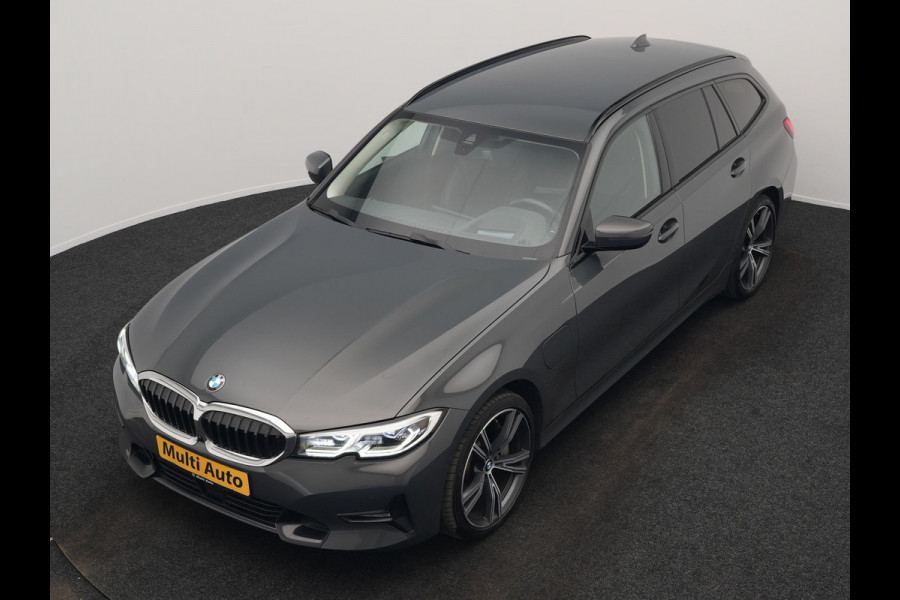 BMW 3 Serie Touring 330e Sportline Plug In Hybrid 293pk Dealer O.H Dravitgau PHEV | Trekhaak af Fabriek | Laser LED | Adaptive Cruise | 360 Camera | Head Up | 19"L.M | Keyless | BLIS |