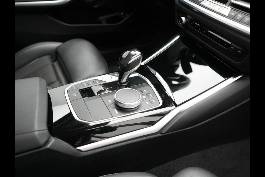 BMW 3 Serie Touring 330e Sportline Plug In Hybrid 293pk Dealer O.H Dravitgau PHEV | Trekhaak af Fabriek | Laser LED | Adaptive Cruise | 360 Camera | Head Up | 19"L.M | Keyless | BLIS |