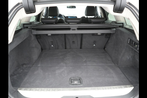 BMW 3 Serie Touring 330e Sportline Plug In Hybrid 293pk Dealer O.H Dravitgau PHEV | Trekhaak af Fabriek | Laser LED | Adaptive Cruise | 360 Camera | Head Up | 19"L.M | Keyless | BLIS |