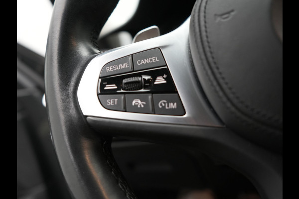 BMW 3 Serie Touring 330e Sportline Plug In Hybrid 293pk Dealer O.H Dravitgau PHEV | Trekhaak af Fabriek | Laser LED | Adaptive Cruise | 360 Camera | Head Up | 19"L.M | Keyless | BLIS |