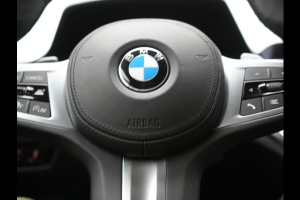 BMW 3 Serie Touring 330e Sportline Plug In Hybrid 293pk Dealer O.H Dravitgau PHEV | Trekhaak af Fabriek | Laser LED | Adaptive Cruise | 360 Camera | Head Up | 19"L.M | Keyless | BLIS |