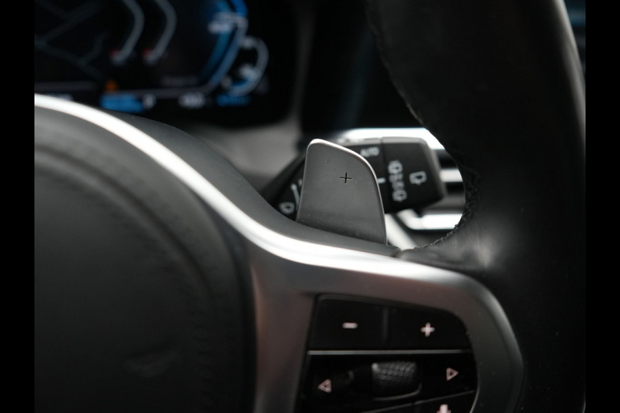 BMW 3 Serie Touring 330e Sportline Plug In Hybrid 293pk Dealer O.H Dravitgau PHEV | Trekhaak af Fabriek | Laser LED | Adaptive Cruise | 360 Camera | Head Up | 19"L.M | Keyless | BLIS |