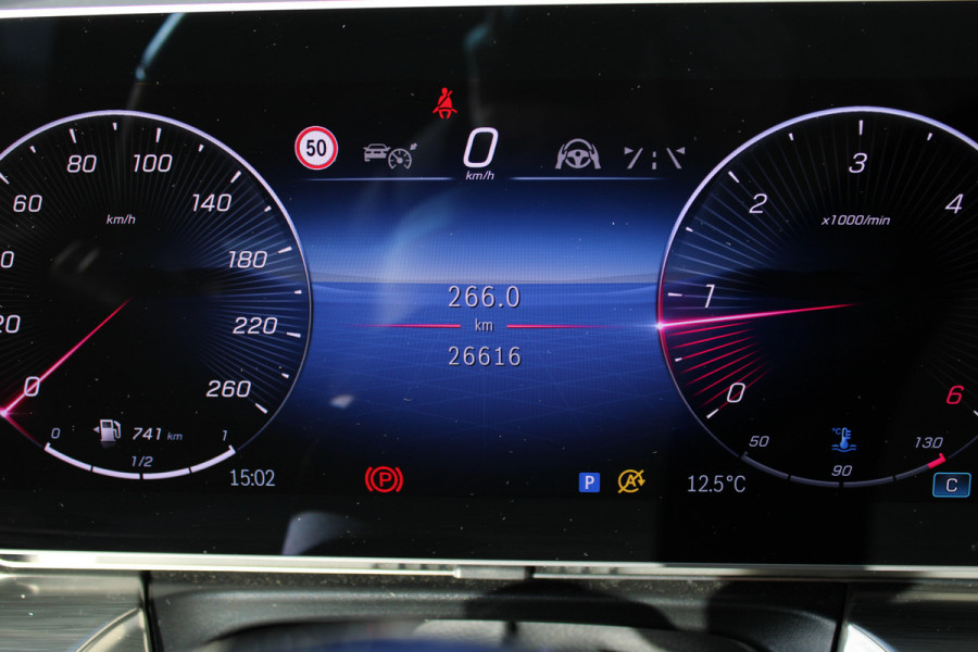 Mercedes-Benz V-Klasse 300d / AMG / Exclusive / DC / 360 Camera / Burmester / Vol Opties / NIEUWSTAAT!!