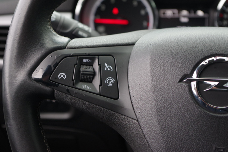 Opel Astra 1.0 105 PK Online Edition, Climate Control, Navigatie, Parkeersensoren achter