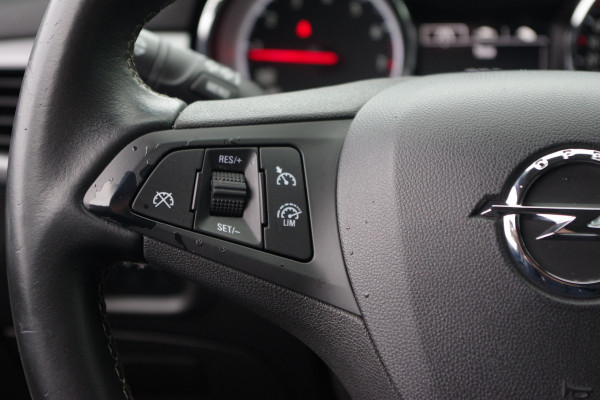 Opel Astra 1.0 105 PK Online Edition, Climate Control, Navigatie, Parkeersensoren achter