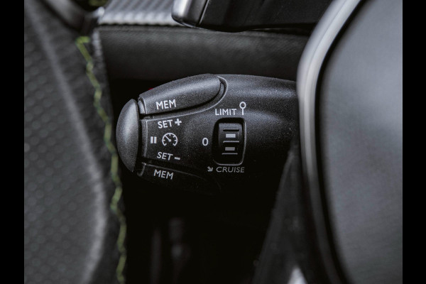 Peugeot 2008 1.2 PureTech GT Camera|Cruise|Navi|Carplay|PDC|Keyless|Half leder