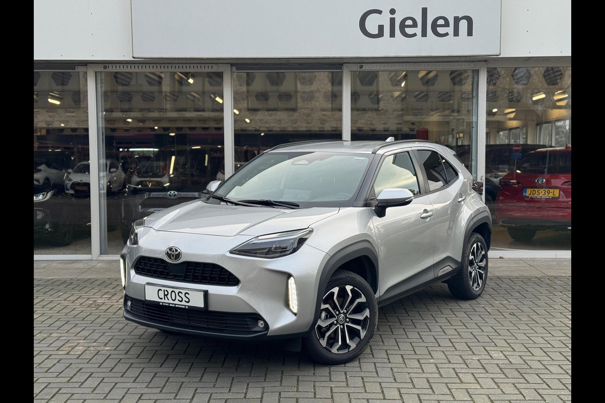 Toyota Yaris Cross 1.5 Hybrid 130PK Dynamic Plus | Winter Pack, 17 inch, Keyless, Stoel + Stuurverwarming, Privacy Glass