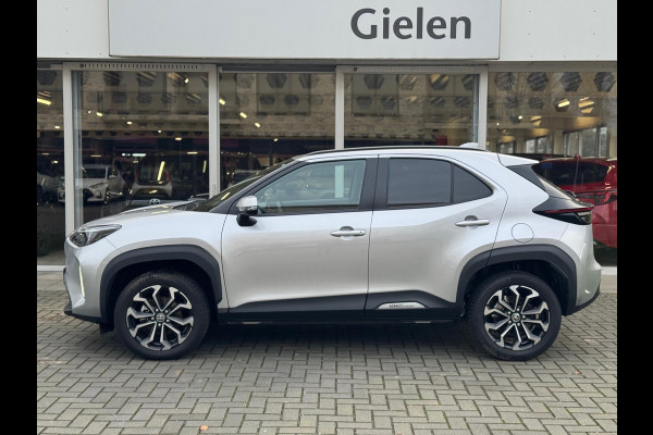 Toyota Yaris Cross 1.5 Hybrid 130PK Dynamic Plus | Winter Pack, 17 inch, Keyless, Stoel + Stuurverwarming, Privacy Glass