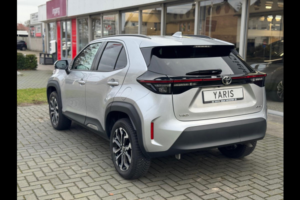 Toyota Yaris Cross 1.5 Hybrid 130PK Dynamic Plus | Winter Pack, 17 inch, Keyless, Stoel + Stuurverwarming, Privacy Glass