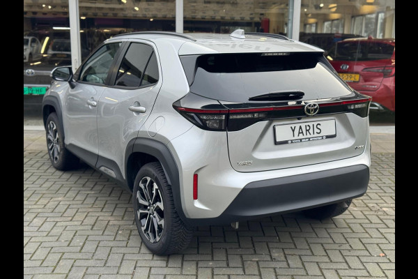 Toyota Yaris Cross 1.5 Hybrid 130PK Dynamic Plus | Winter Pack, 17 inch, Keyless, Stoel + Stuurverwarming, Privacy Glass