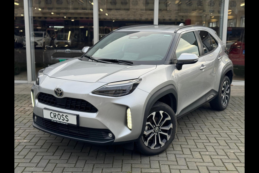 Toyota Yaris Cross 1.5 Hybrid 130PK Dynamic Plus | Winter Pack, 17 inch, Keyless, Stoel + Stuurverwarming, Privacy Glass