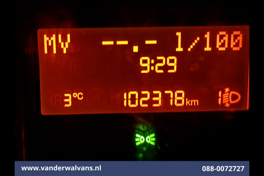 Peugeot Boxer 2.2 BlueHDi 141pk Bakwagen Laadklep Euro6 Airco | Cruisecontrol | 955kg laadvermogen Bijrijdersbank