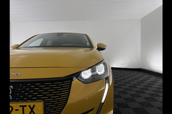 Peugeot e-208 EV Allure Pack 50 kWh (3-Fase-11kW) {SOH-89%} Aut.*HEATPUMP | LEATHER-FABRIC | FULL-LED | DIGI-COCKPIT | BLINDSPOT | CAMERA | AMBIENTLIGHT | NAVI-FULLMAP | LANE-ASSIST | KEYLESS | DAB | PRIVACYGLASS | HEATED-SPORTSEATS | CARPLAY | 16"ALU