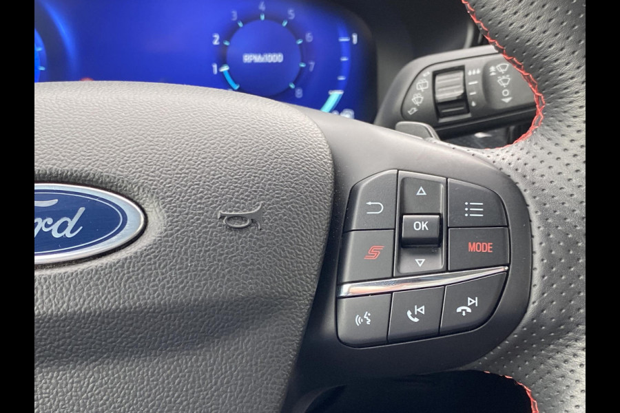 Ford FOCUS Wagon 2.3 EcoBoost ST-X Automaat 280pk! | Panoramadak | Afneembare trekhaak | Winter Pack | Standkachel | AGR-stoelen | Bang&Olufsen | Elektrische achterklep | Head up Display | Matrix LED