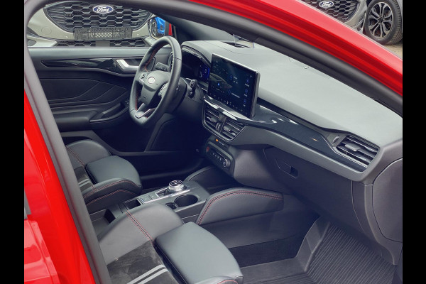 Ford FOCUS Wagon 2.3 EcoBoost ST-X Automaat 280pk! | Panoramadak | Afneembare trekhaak | Winter Pack | Standkachel | AGR-stoelen | Bang&Olufsen | Elektrische achterklep | Head up Display | Matrix LED