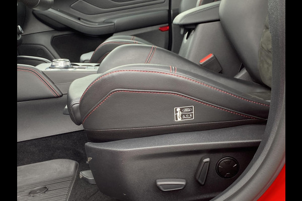 Ford FOCUS Wagon 2.3 EcoBoost ST-X Automaat 280pk! | Panoramadak | Afneembare trekhaak | Winter Pack | Standkachel | AGR-stoelen | Bang&Olufsen | Elektrische achterklep | Head up Display | Matrix LED