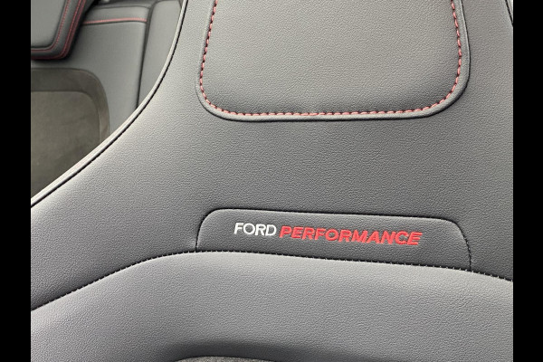 Ford FOCUS Wagon 2.3 EcoBoost ST-X Automaat 280pk! | Panoramadak | Afneembare trekhaak | Winter Pack | Standkachel | AGR-stoelen | Bang&Olufsen | Elektrische achterklep | Head up Display | Matrix LED