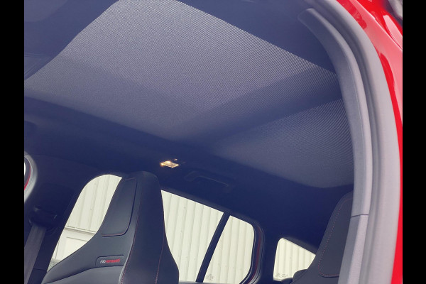 Ford FOCUS Wagon 2.3 EcoBoost ST-X Automaat 280pk! | Panoramadak | Afneembare trekhaak | Winter Pack | Standkachel | AGR-stoelen | Bang&Olufsen | Elektrische achterklep | Head up Display | Matrix LED