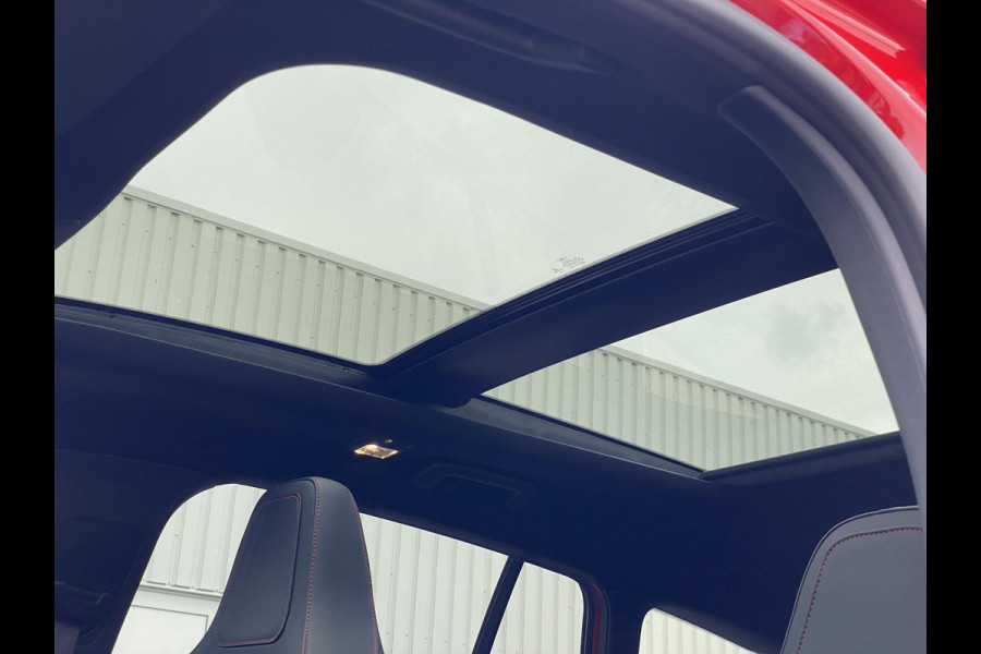 Ford FOCUS Wagon 2.3 EcoBoost ST-X Automaat 280pk! | Panoramadak | Afneembare trekhaak | Winter Pack | Standkachel | AGR-stoelen | Bang&Olufsen | Elektrische achterklep | Head up Display | Matrix LED