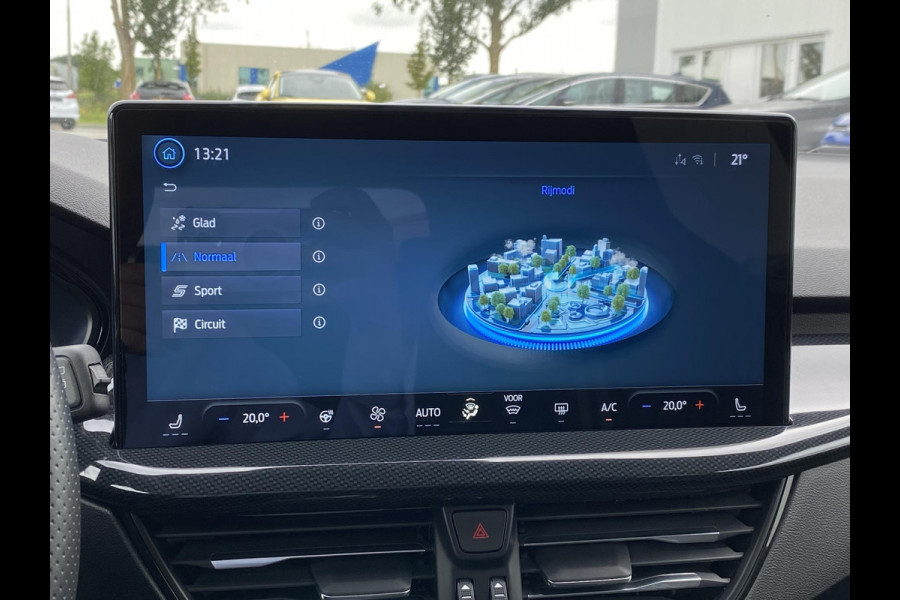 Ford FOCUS Wagon 2.3 EcoBoost ST-X Automaat 280pk! | Panoramadak | Afneembare trekhaak | Winter Pack | Standkachel | AGR-stoelen | Bang&Olufsen | Elektrische achterklep | Head up Display | Matrix LED