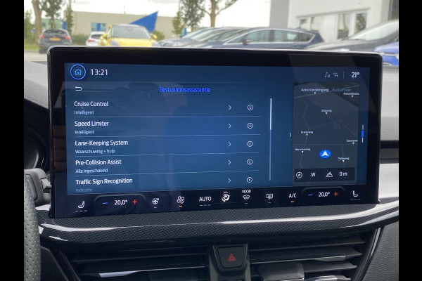 Ford FOCUS Wagon 2.3 EcoBoost ST-X Automaat 280pk! | Panoramadak | Afneembare trekhaak | Winter Pack | Standkachel | AGR-stoelen | Bang&Olufsen | Elektrische achterklep | Head up Display | Matrix LED