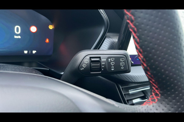 Ford Kuga 2.5 PHEV ST-Line X 243pk | Driver Assistance Pack | Panorama dak | Winterpack | Technology Pack | All Weatherbanden | 2.100kg Trekgewicht